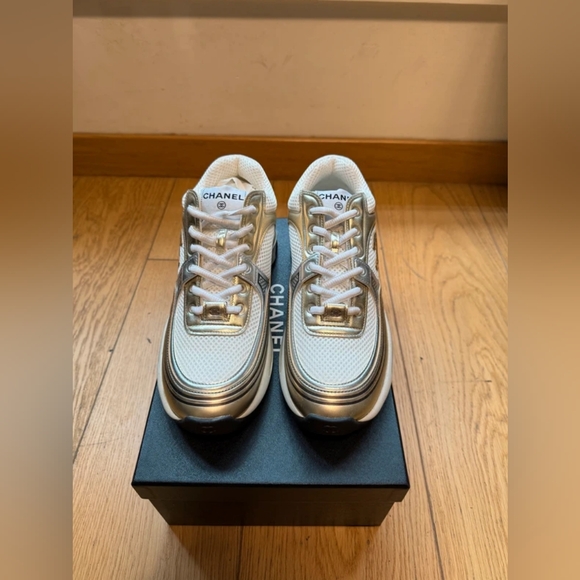 Chanel CC Logo Sneakers - Picture 1 of 9
